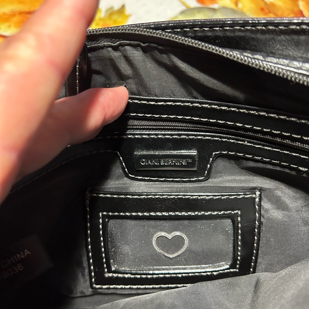 Purse - Picture 7 of 10